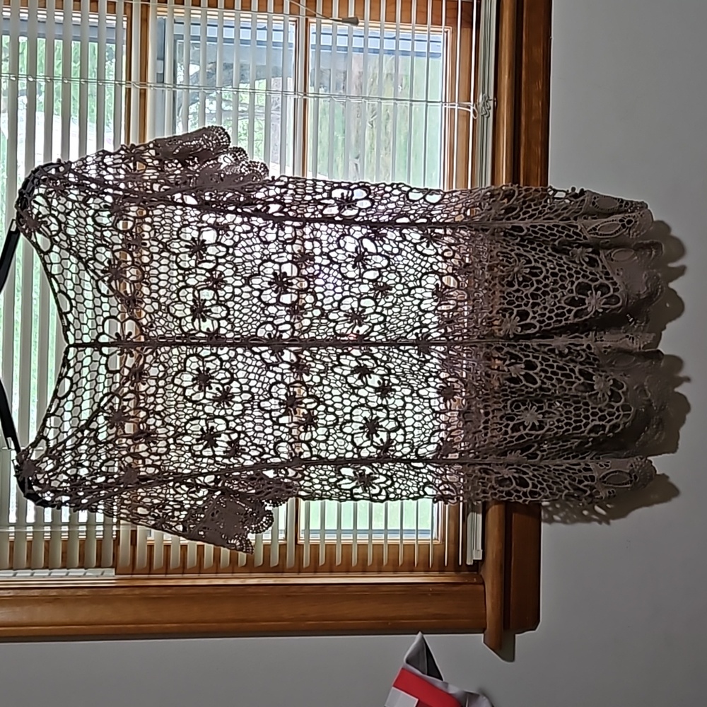 Crochet Top - Picture 4 of 8